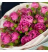Обворожительный букет из пионовидных кустовых роз 1